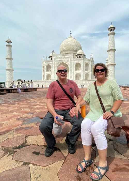 Couple at Taj Mahal