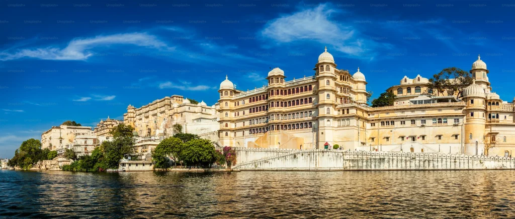 udaipur city of lakh